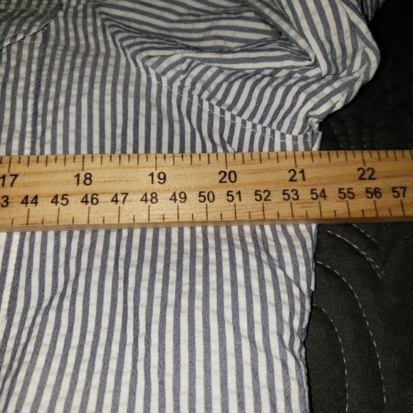 Columbia, Women's Super Bahama, Seersucker Long Sleeve Button Down, Size S/P - Picture 7 of 10